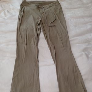 Columbia pant size 8 regular
